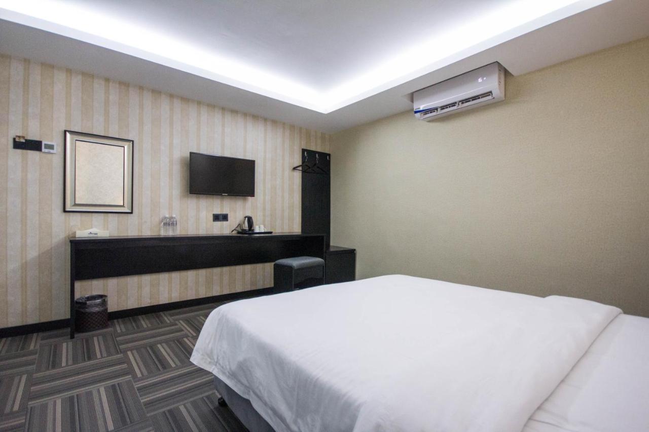 S Hotel Seberang Jaya Eksteriør bilde